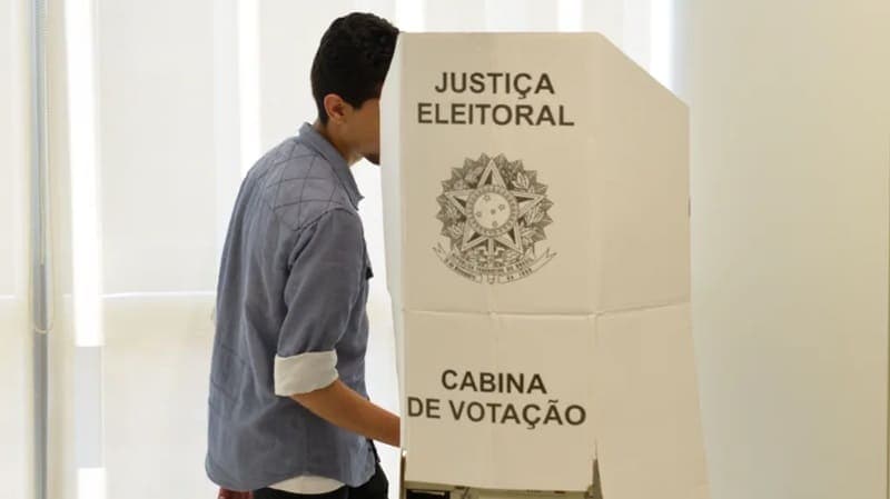 É Permitido Tirar Fotos na Cabine de Votação?